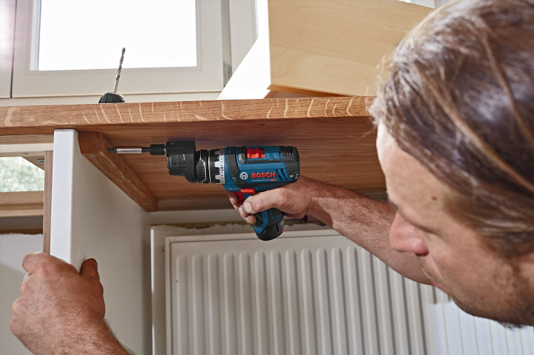 Шуруповерт bosch 12v professional